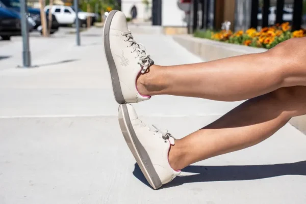 Women KURU Footwear Sneakers>ROAM